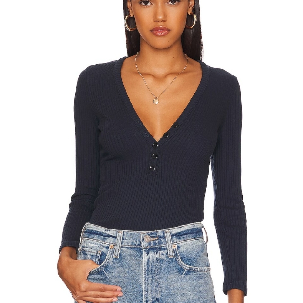 Citizens of Humanity Aideen Henley Top in Navy Size M